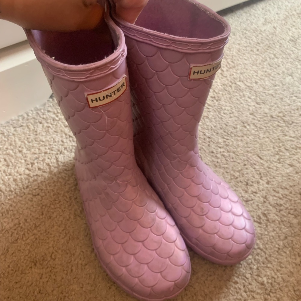 Mermaid Hunter rainboot lavender color size 12